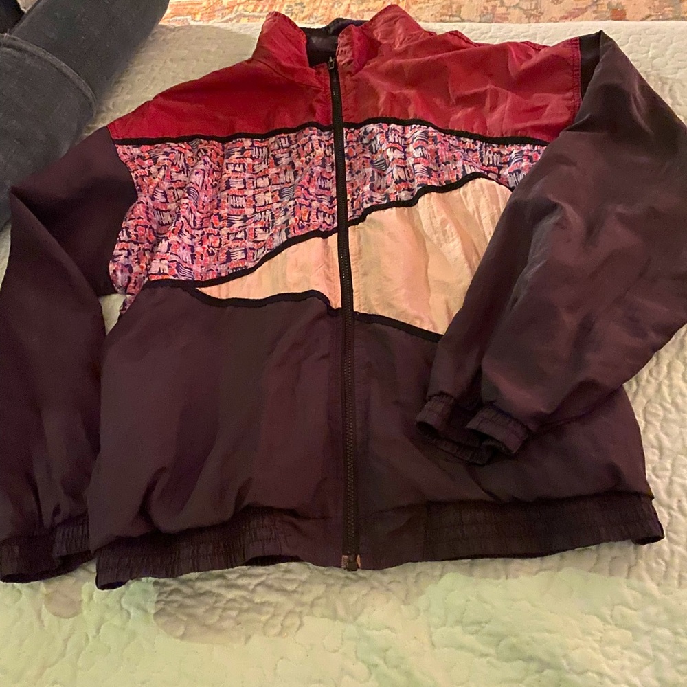 Vintage 80s Roundtree and Yorke retro windbreaker